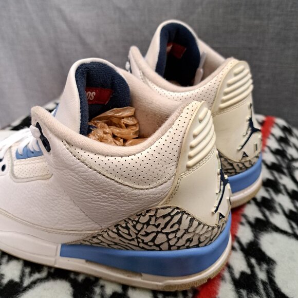 Nike Air Jordan 3 Retro UNC CT8532-104 Mens Sz 9.5 White Blue Og III - Picture 4 of 14